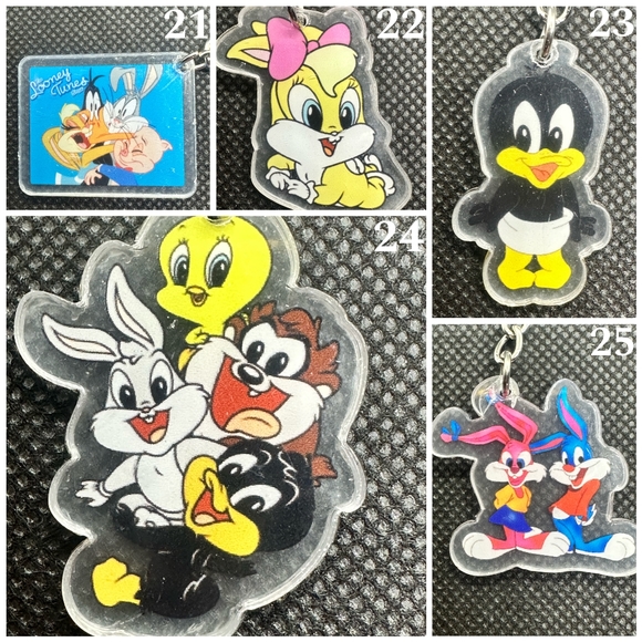 Looney Tunes KBK Acrylic Keychains - Picture 5 of 10